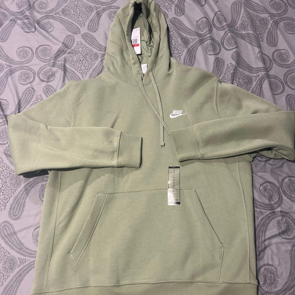 Men’s Nike Pullover